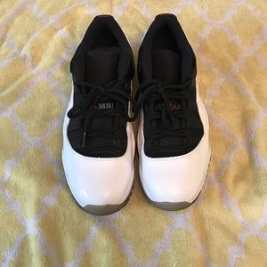 Air Jordan 11 Retro Low Reverse Pre-Owned 11.5